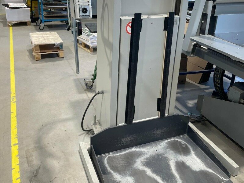 POLAR 92 E - 2001 – avec taqueuse RA2 et élévateur de pile LW452 - 2012